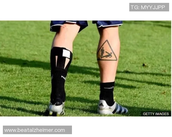 深刻寓意的纹身与足球明星背后的故事探索