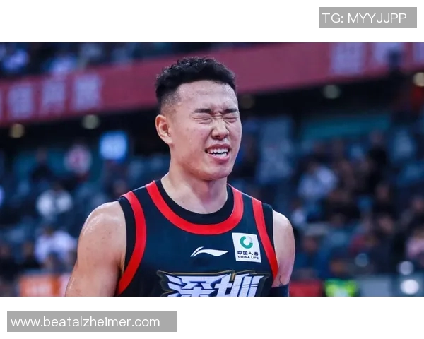 中国篮球历史上最具影响力的明星球员是谁以及他的成就与贡献